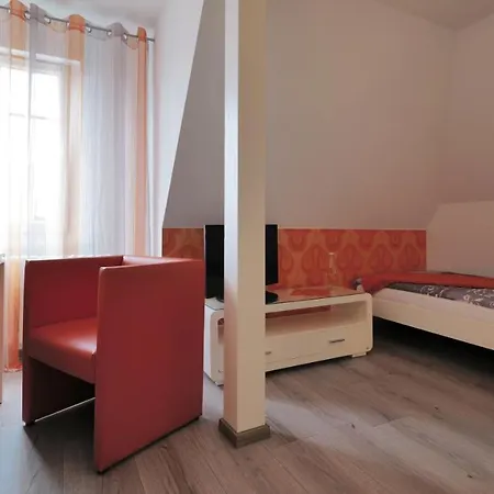 Elena Kempf Haaratelier & Szálloda *