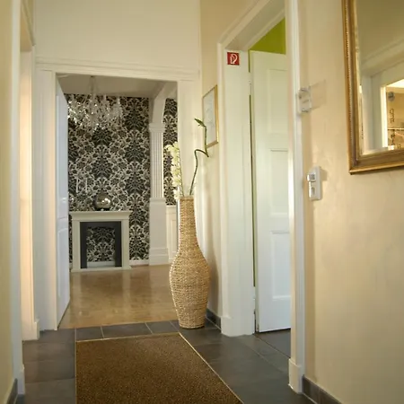 Elena Kempf Haaratelier & Szálloda *