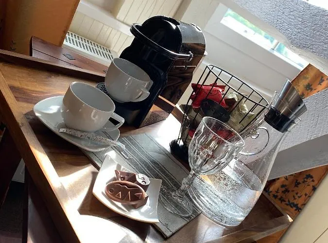 Elena Kempf Haaratelier & * Braunfels