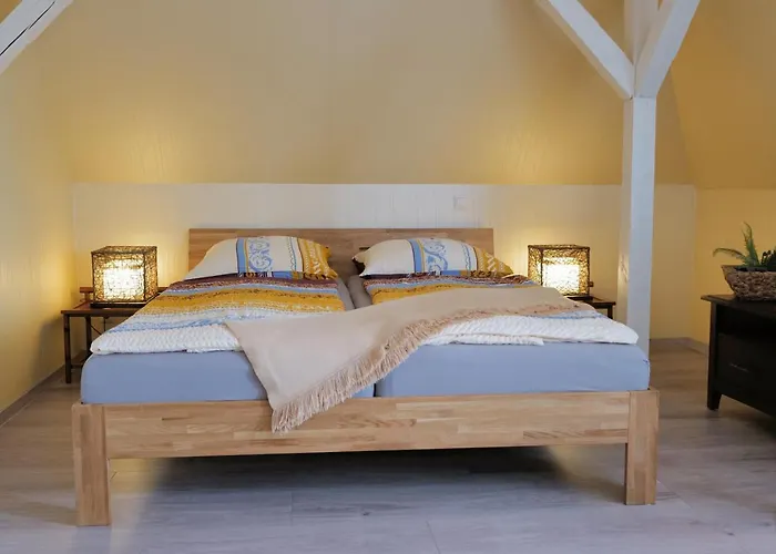 Elena Kempf Haaratelier & Hotel