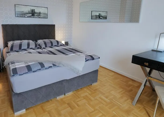 Elena Kempf Haaratelier & Hotel