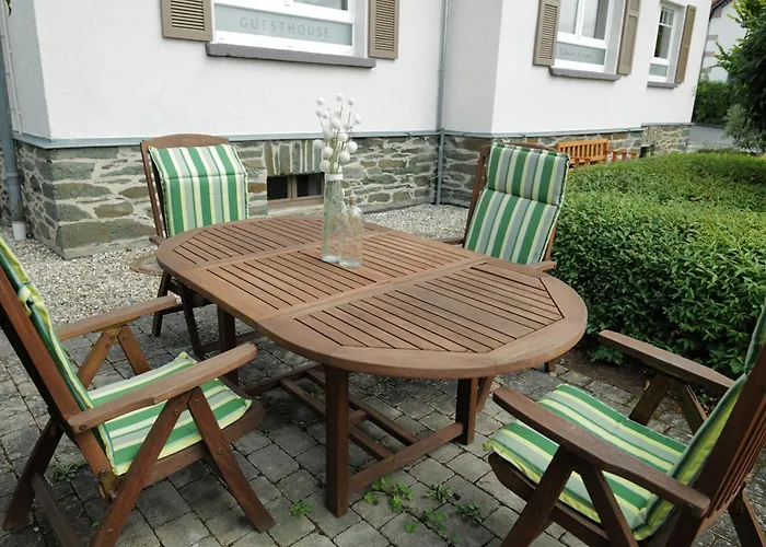 Elena Kempf Haaratelier & Braunfels