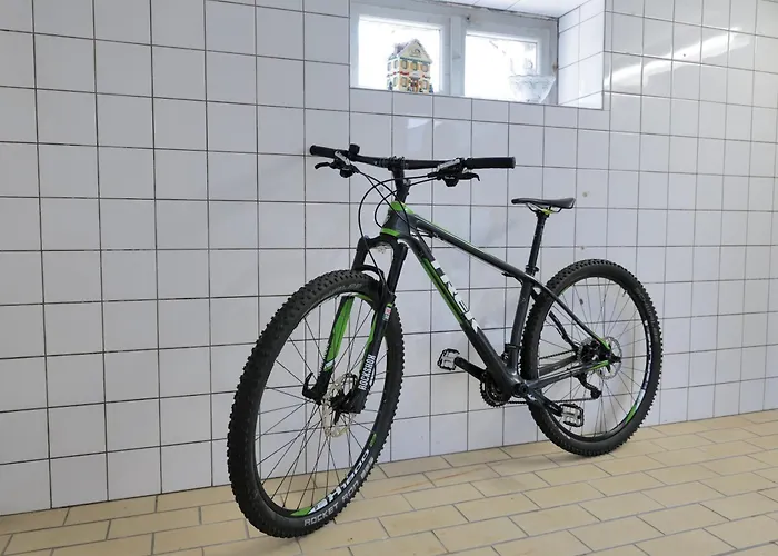 Elena Kempf Haaratelier & Hotel *