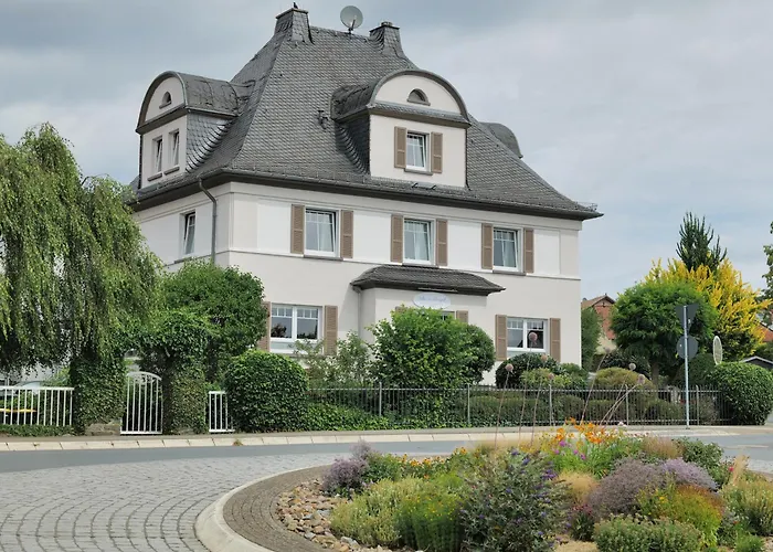 Elena Kempf Haaratelier & Braunfels